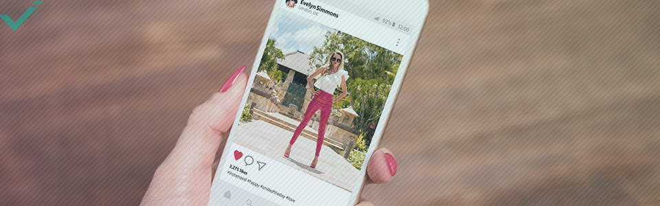 Bovendien waardeert het algoritme van Instagram profielen die tags toevoegen.